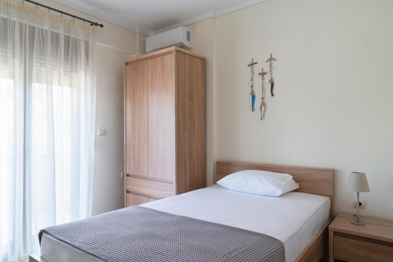 Alexandros Maisonettes & Apartments Nea Moudania Exterior foto